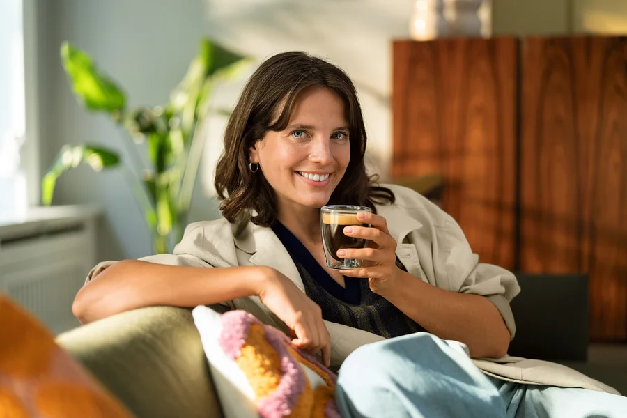 jeden Monat ein Kaffeejahresvorrat im Wert von 250 €