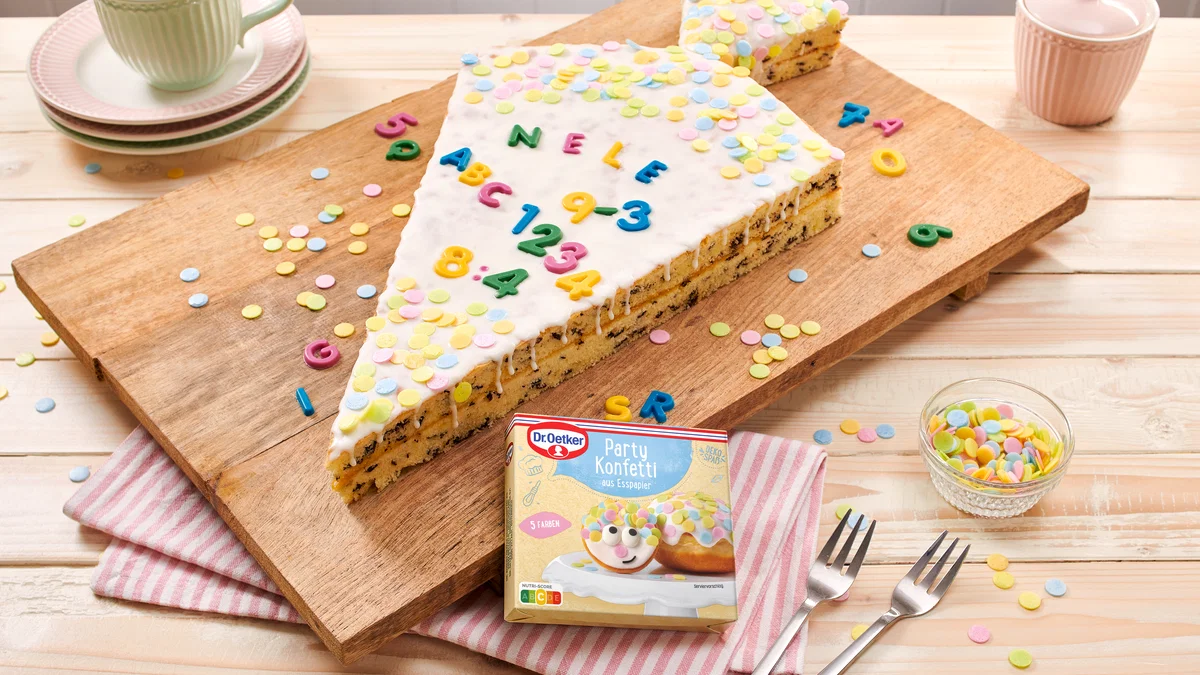 wir fünf bunte Dekor-Produktpakete im Wert von jeweils 20 Euro, die zum kreativen Backen und Verzieren einladen