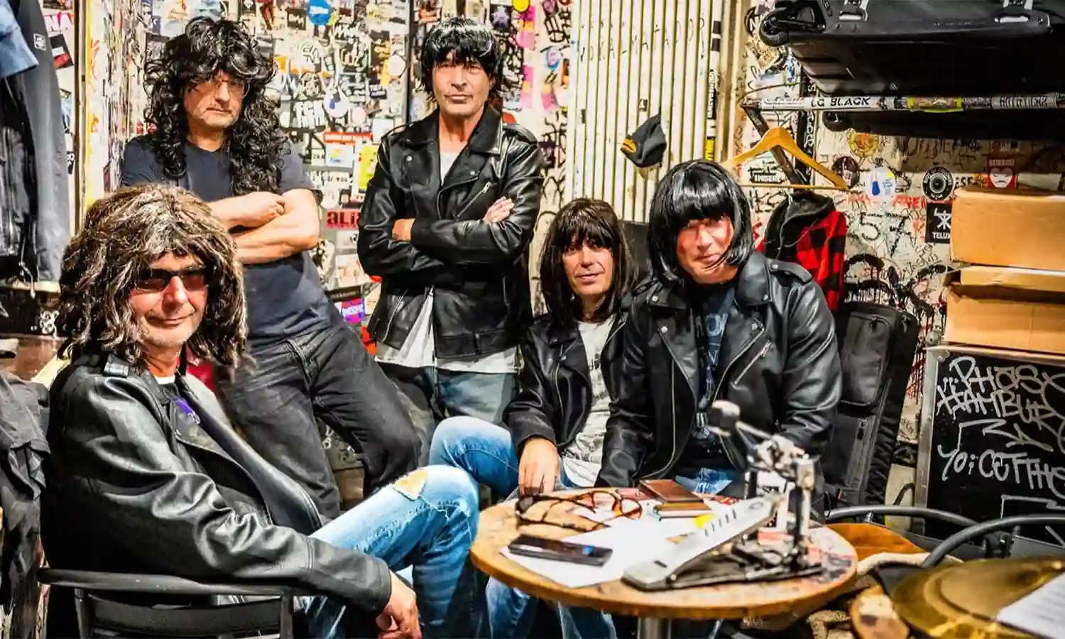 1 × 2 Tickets für RAMONNS – RAMONES TRIBUTE + GÄSTE. Datum: 17.09.2026. Einlass: 18: 30 Uhr Beginn: 19: 30 Uhr. Wo: Nachtleben, Kurt-Schumacher-Straße 45, 60313 Frankfurt am Main